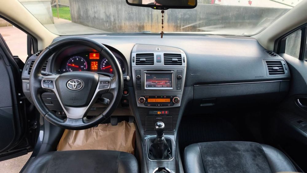 Toyota Avensis III 2.0 D-4D (Diesel)