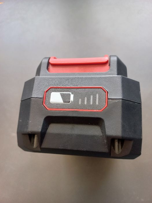 Nowy  akumulator FLEX 18V