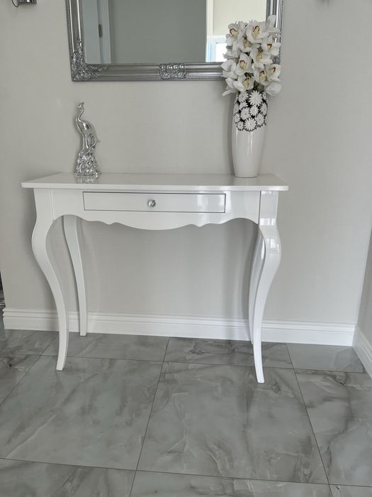 Sprzedam konsolę, toaletkę