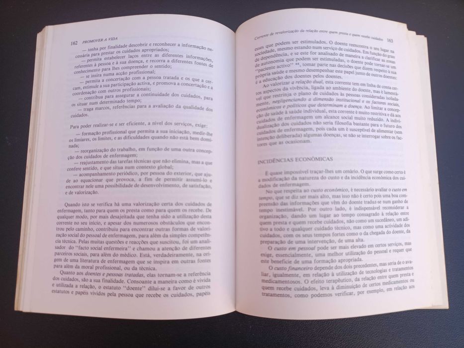 Livro "Promover a Vida", de Marie-Françoise Collière