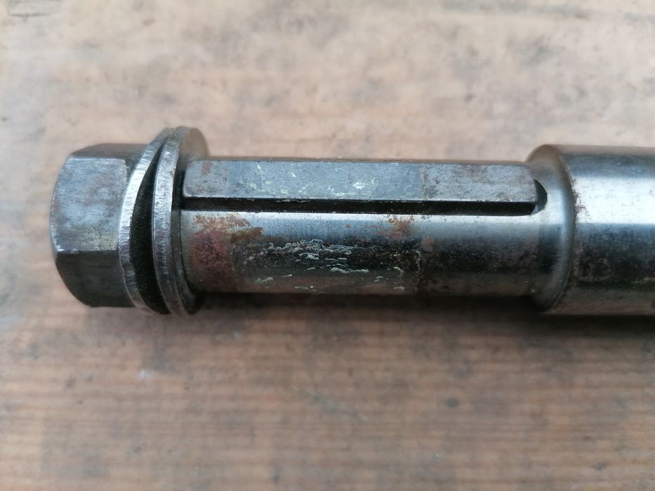 Wałek, ośką metalowa