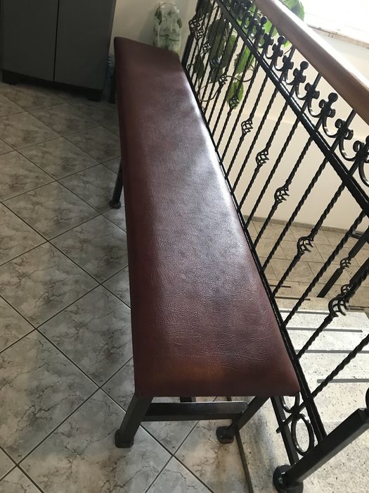 Sprzedam solidna w rewelacyjnym stanie ławę do siedzenia.