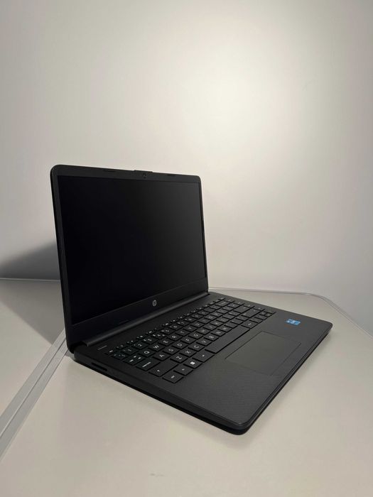 Продам ,ноутбук  HP ,в ідеальному стані ,хороший ноутбук ,все працює ідеально)