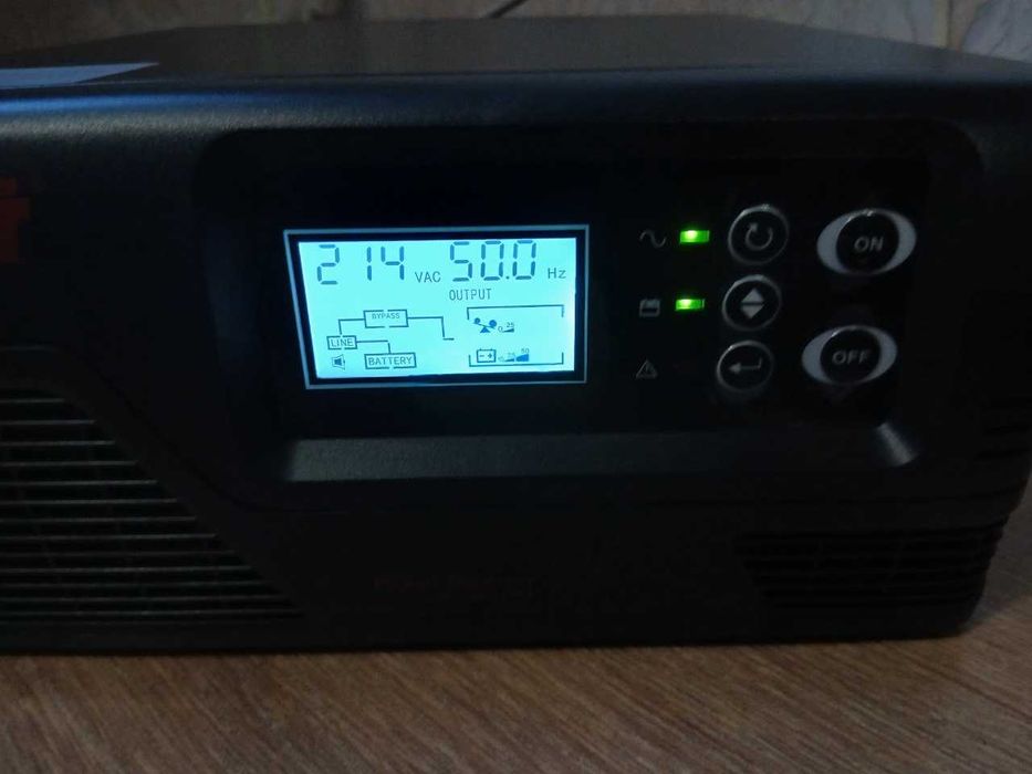 Инвертор напряжения (ИБП) MUST EP20-1000 PRO (1 кВт, 12В) заряд до 30А