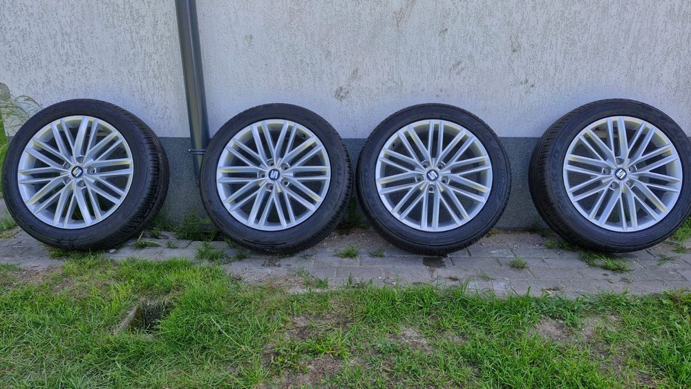 Oryginalne koła felgi Seat Ateca, 215/50 R18 Falken Letnie jak Nowe..