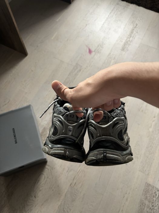 Balenciaga runner r43