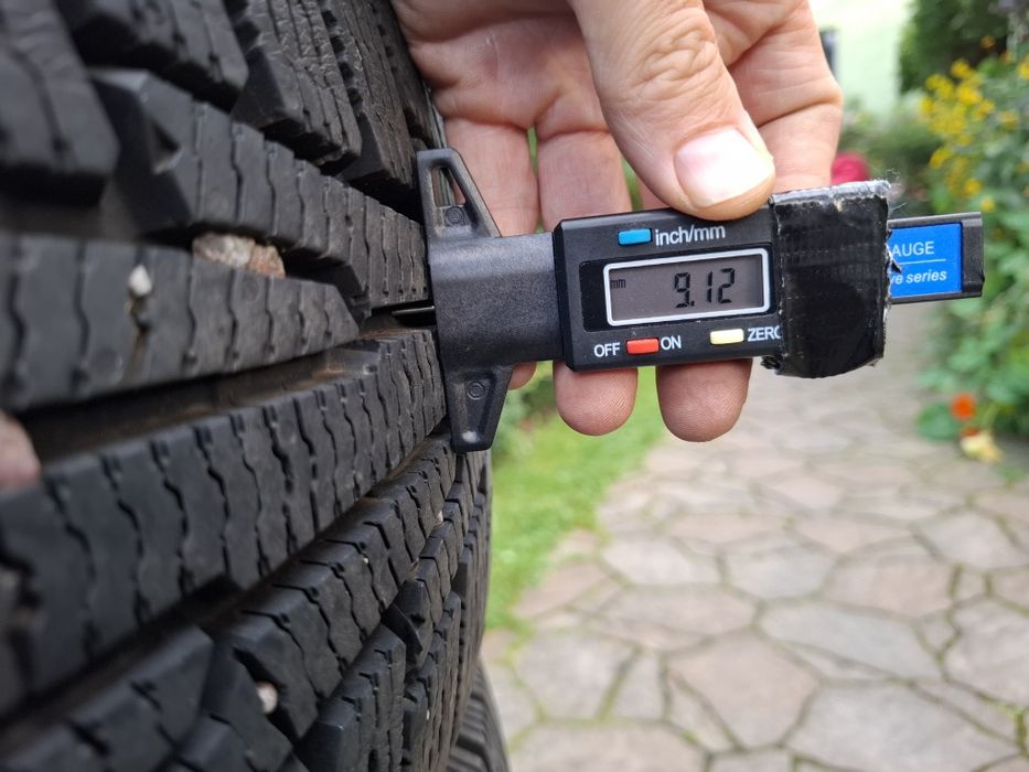 Koła 16" do Sharan/Alhambra Nokian Tyres Zimowe  205/60r16 jak nowe.