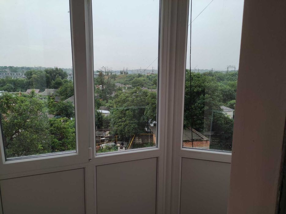 2-х кімнатна квартира в Центрі міста подобово