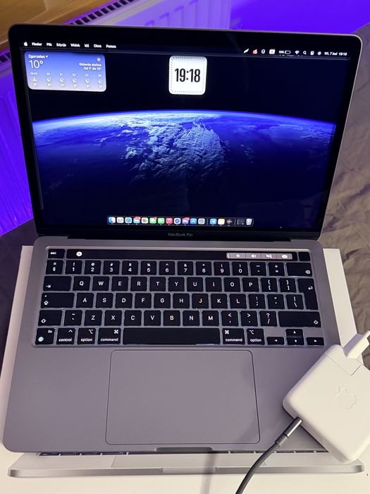 MacBook Pro 13 M2 / 8GB RAM / 512GB SSD – bardzo dobry stan