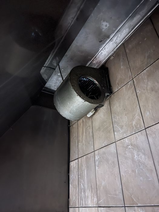 Chaminé em Inox com extração de fumo (usado)