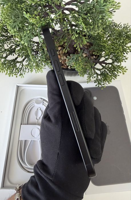 Iphone Идеал 16 128gb black Neverlock