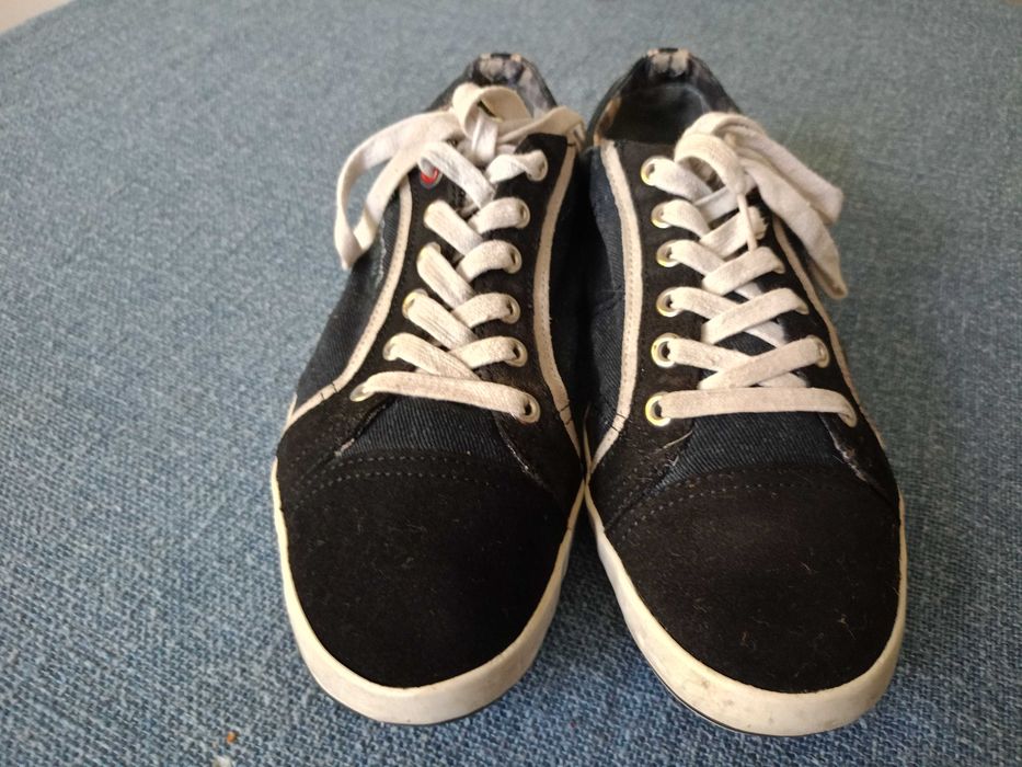 TOMMY HILFIGER trampki roz 41 26cm i Skóra Stan Dobry Okazja