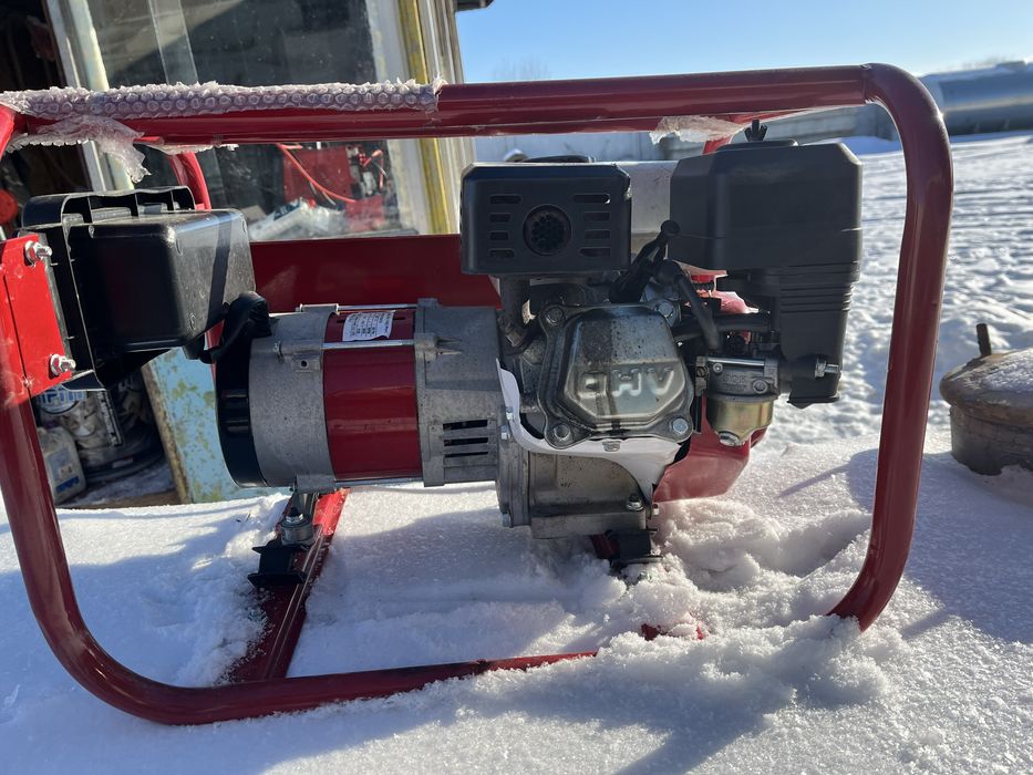 Генератор 4.2 кв HONDA