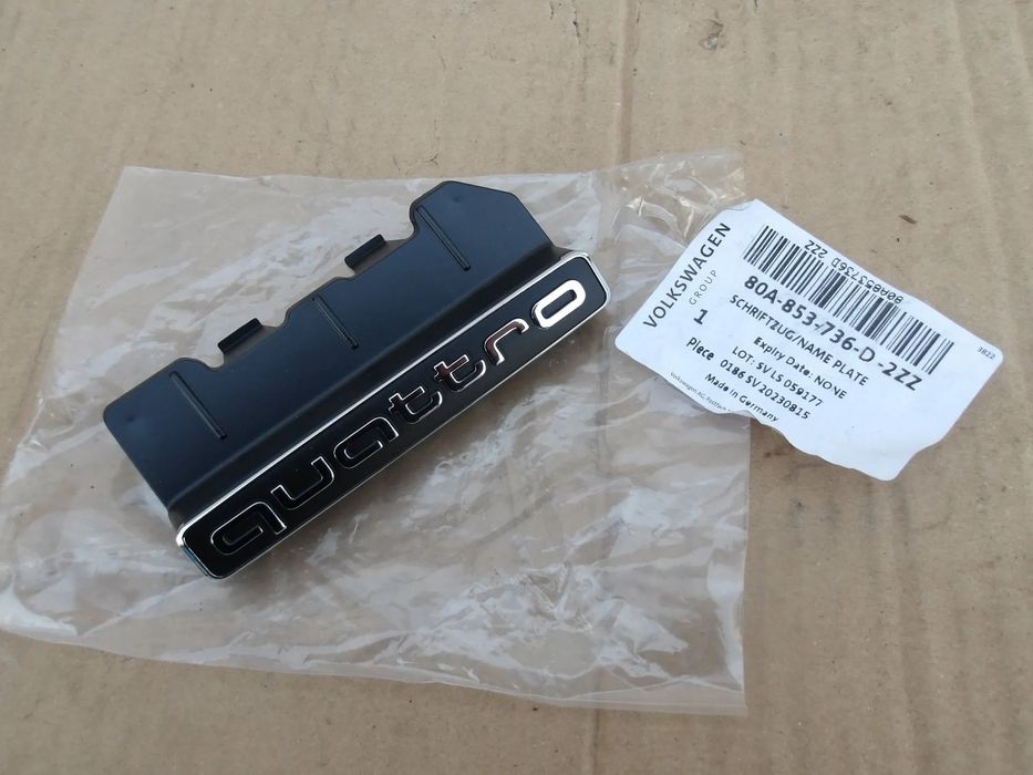 ZNACZEK EMBLEMAT QUATTRO AUDI Q5 80A S LINE 80A853736D