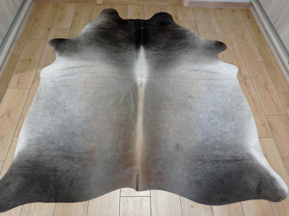Dywan SKÓRA BYDLĘCA czarno-szaro-beżowa Krowa naturalna UNIKAT