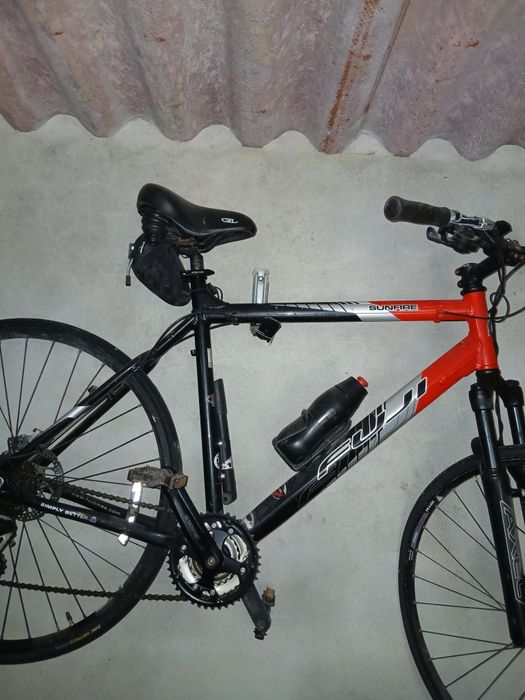 Bicicleta Fuji Sunfire com suspensão Axel
