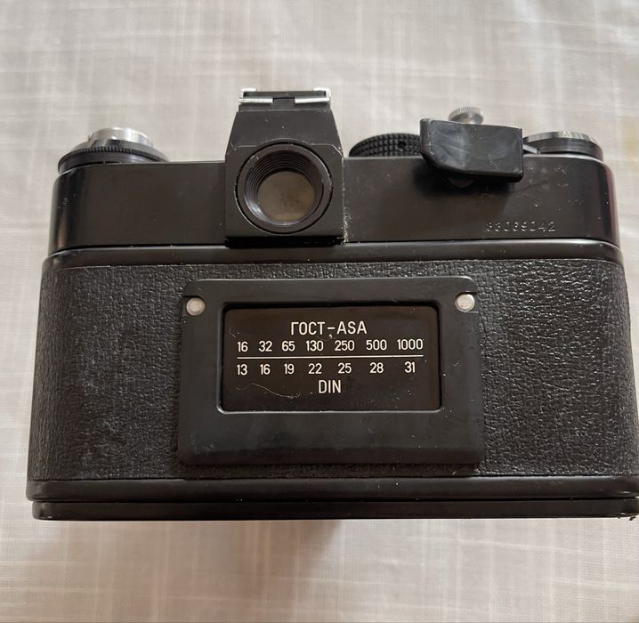 Плівковий фотоапарат Zenit 11 + Helios-44M-4 2/58 (Made in USSR)