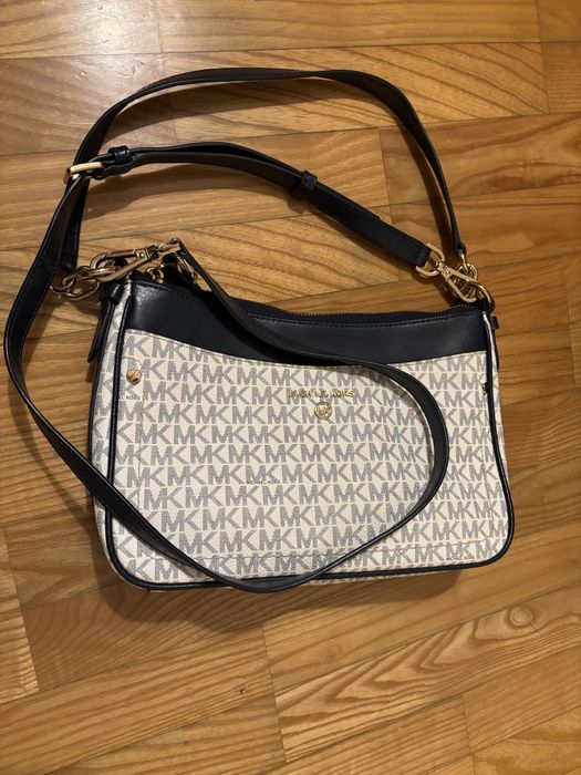 Mala Michael Kors