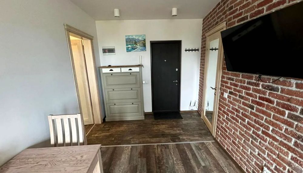 Прирічна 27, Оболонь, Героїв Дніпра