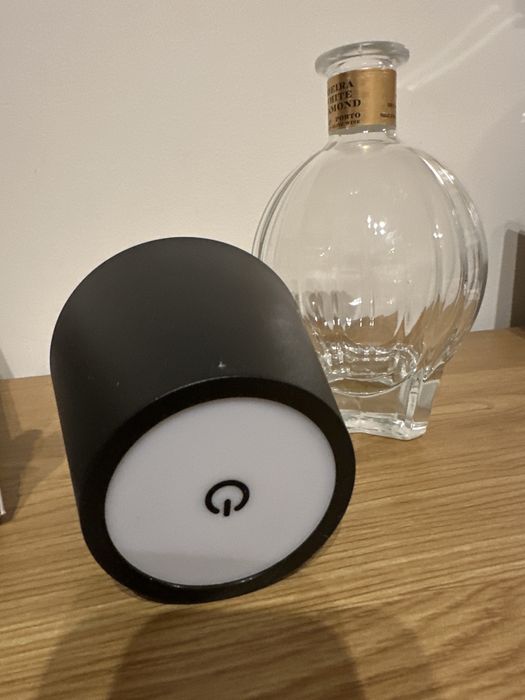 Candeeiro de belissima garrafa de vinho do Porto