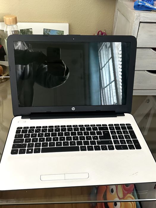 HP Notebook 15,6" – Celeron N3050, 8 GB RAM, 500 GB HDD