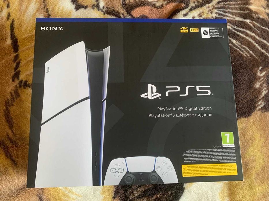 Продам Playstation 5 Slim.