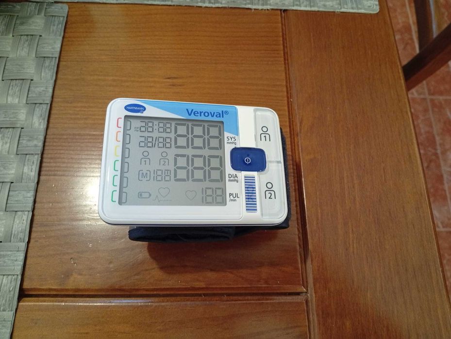 Máquina Medidor de Tensão Arterial de Pulso