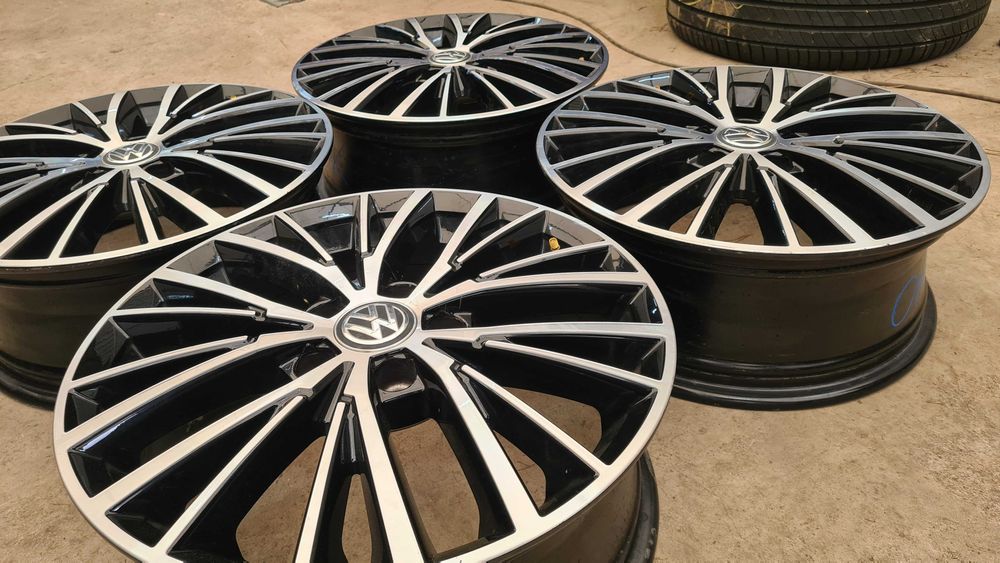 Felgi aluminiowe VOLKSWAGEN TOURAN GOLF ! 17 Cali ! MONTAŻ!