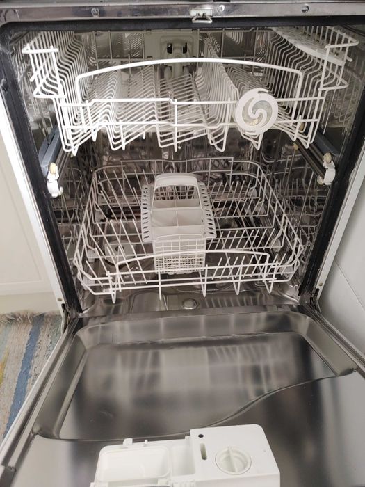 Máquina de lavar loiça Indesit