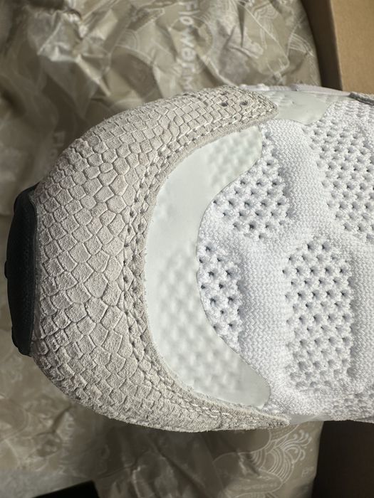 Продам кросівки Flower Mountain Honey comb