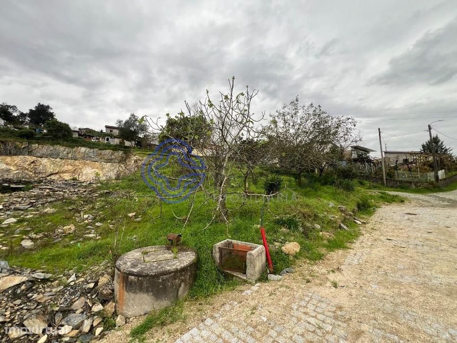 Terreno para Construção de Moradia Térrea — Baltar, Porto