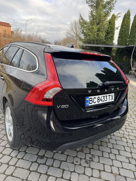 Продам VOLVO V60 Дизель