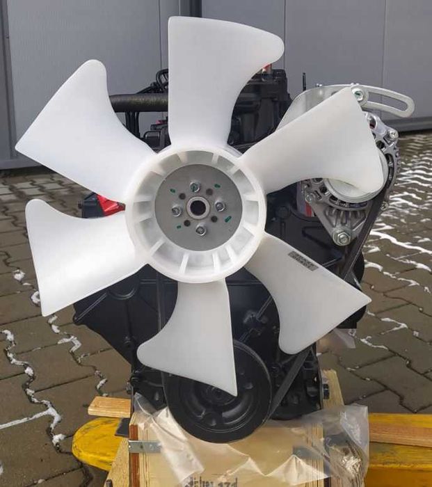 Nowy oryginalny kompletny SILNIK MITSUBISHI S3L S3L2