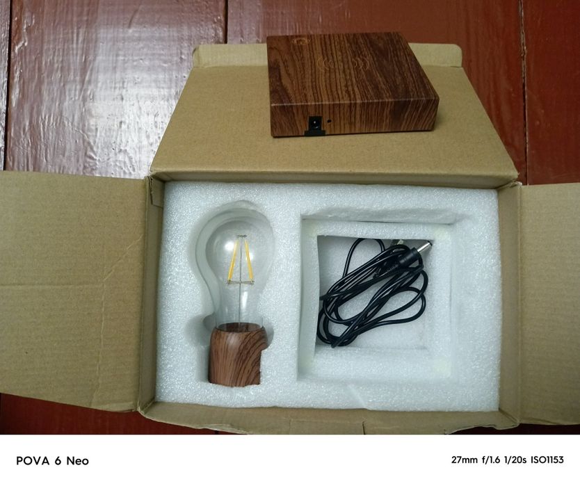 Світильник лампа левітації