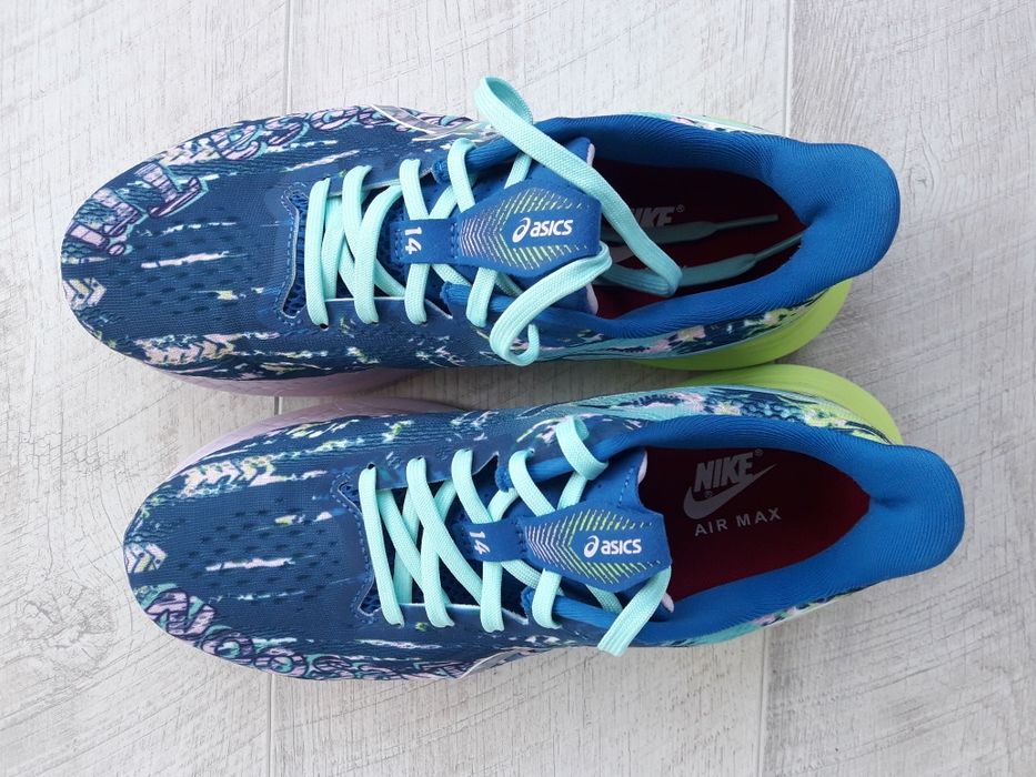 Жіночі кросівки для бігу Asics (39)