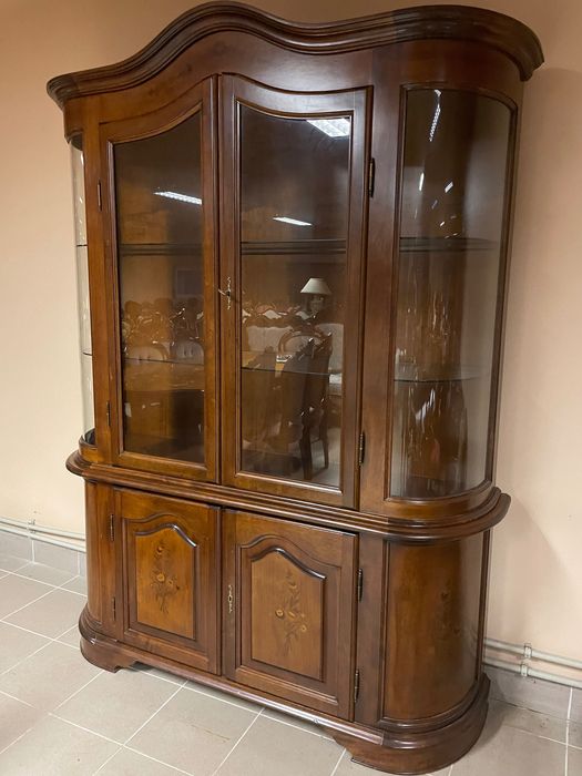 Piękna Stylowa Włoska Witryna/Kredens Gięte Szyby Intarsje