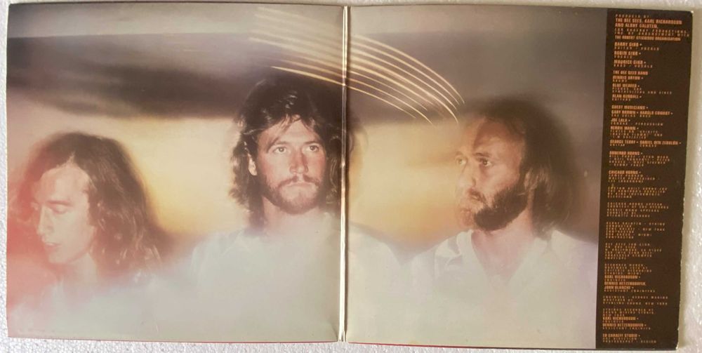 Bee Gees – Spirits Having Flown