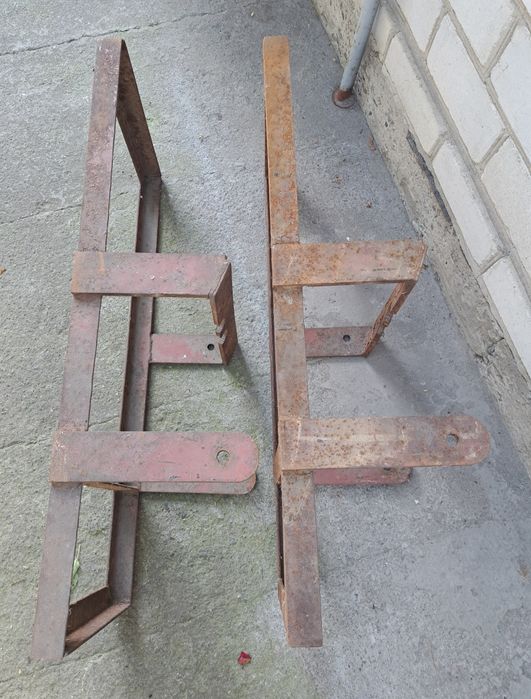 Металоконструкції  /перекидачі/під реставрацію