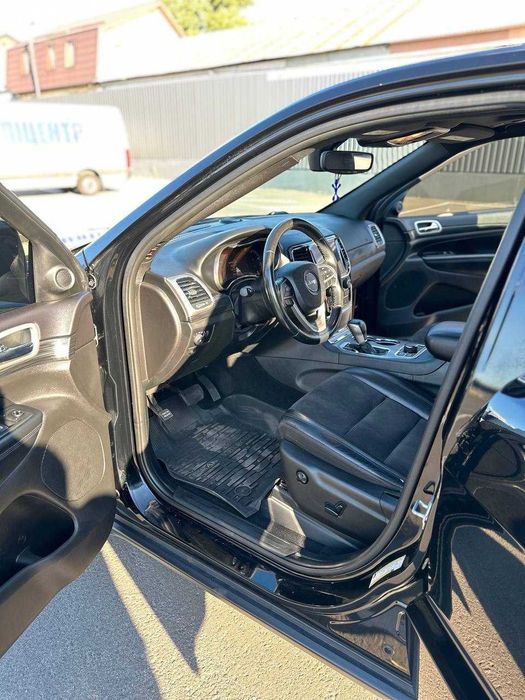 Аренда Джипа \ Прокат авто \ Аренда Jeep Cheroke \ Grand Cherokee