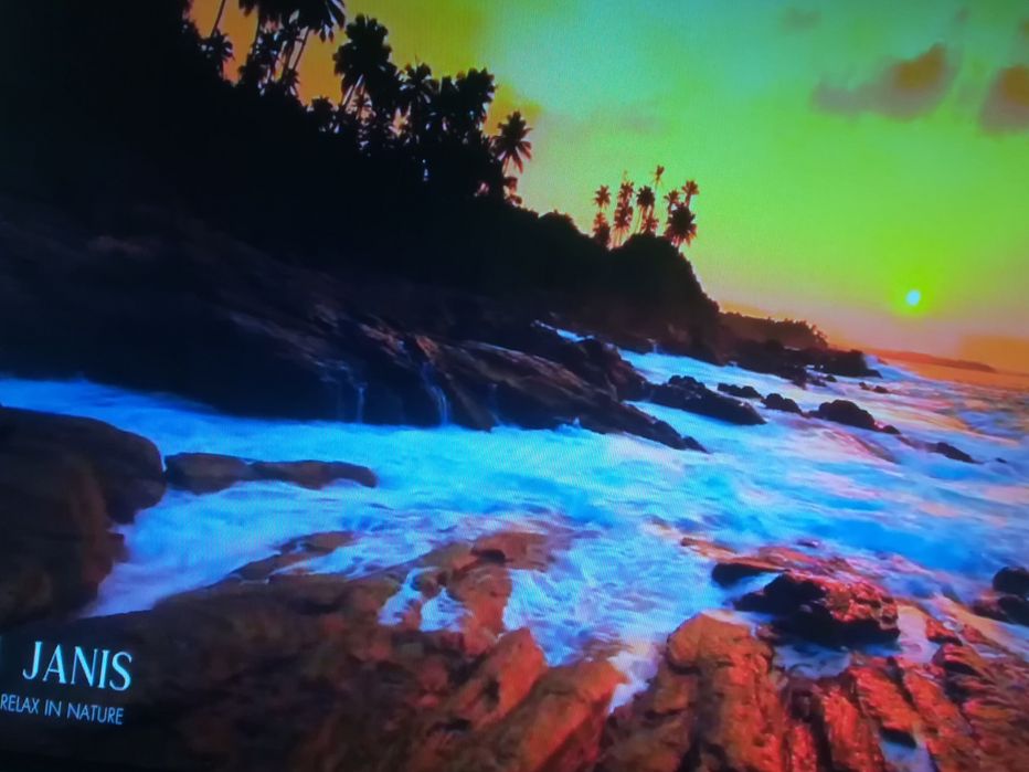 Smart TV Box +Samsung 20'',LED monitor.