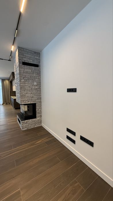 Одноповерховий будинок 175 м², 10 соток, комбіноване опалення. Ліс