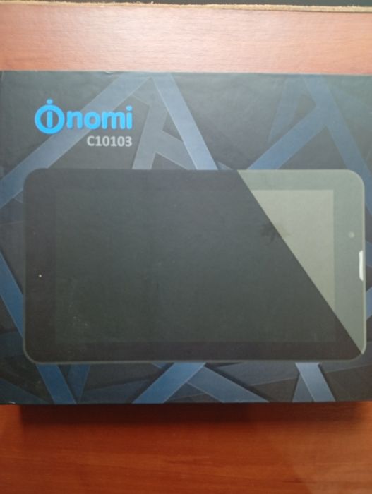 Планшетний комп'ютер  Nomi