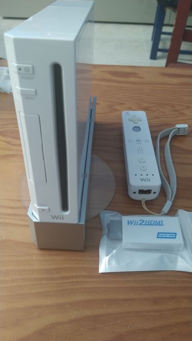 Consola Nintendo Wii + Comando + 52 jogos  Nintendo Wii