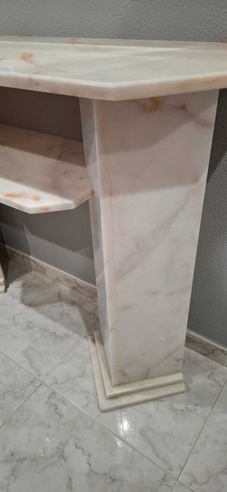 Aparador em marmore oferta de espelho