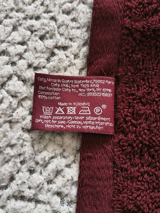 Oryginalny Ręcznik GUCCI Beauty Burgundy (Unikat VIP Gift, Pudełko)