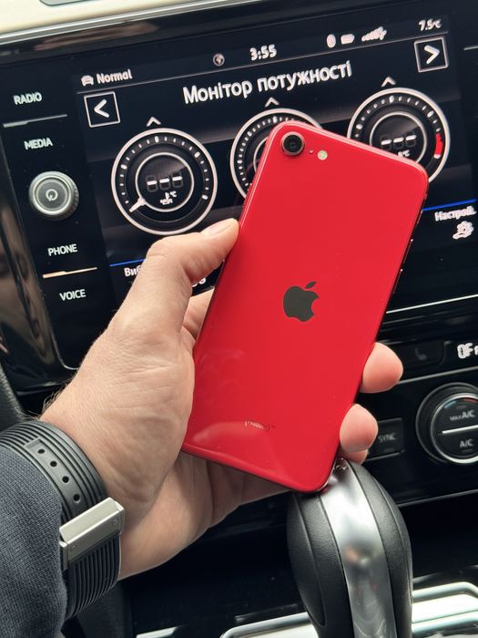 Продам iPhone se 2.
