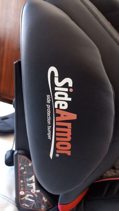 Cadeira auto para criança.