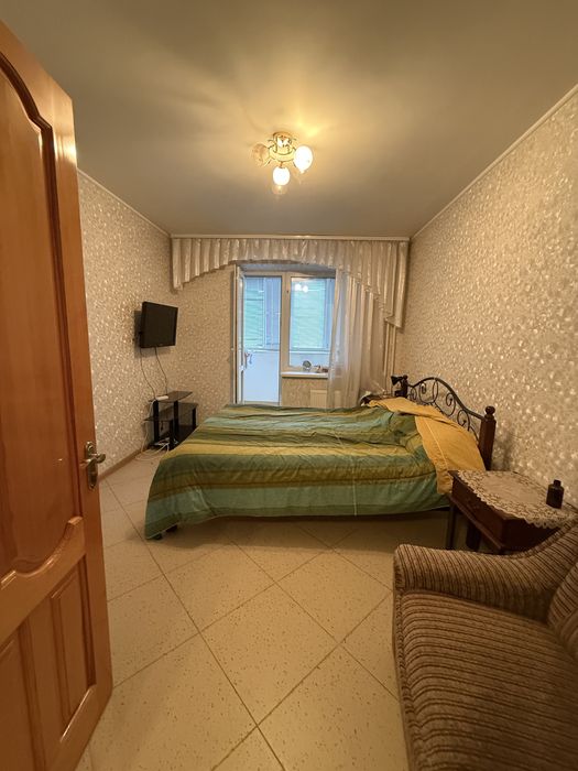 Продаж 2 кім квартири на Незалежності 58.