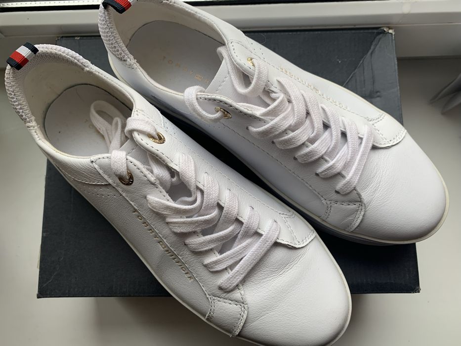 Продам кросівки кеди Tommy Hilfiger 38 розмір