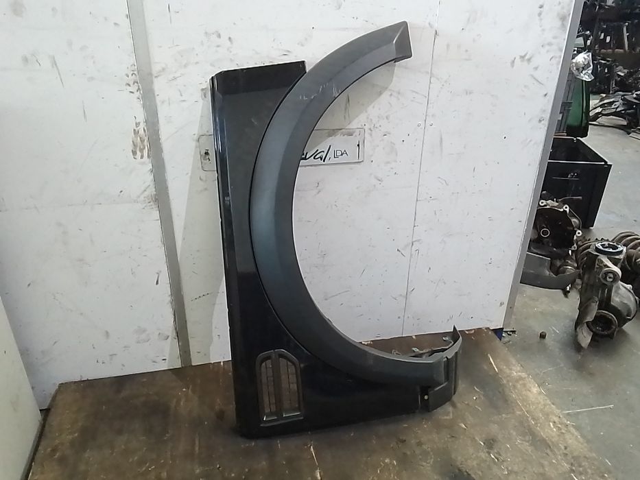 Guarda-lamas direito LAND ROVER Discovery III (L319)
